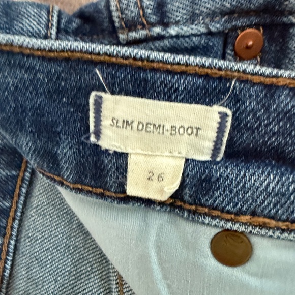 Madewell Slim Demi-Boot Jeans in Sundale
Wash - size 29 - Picture 7 of 10
